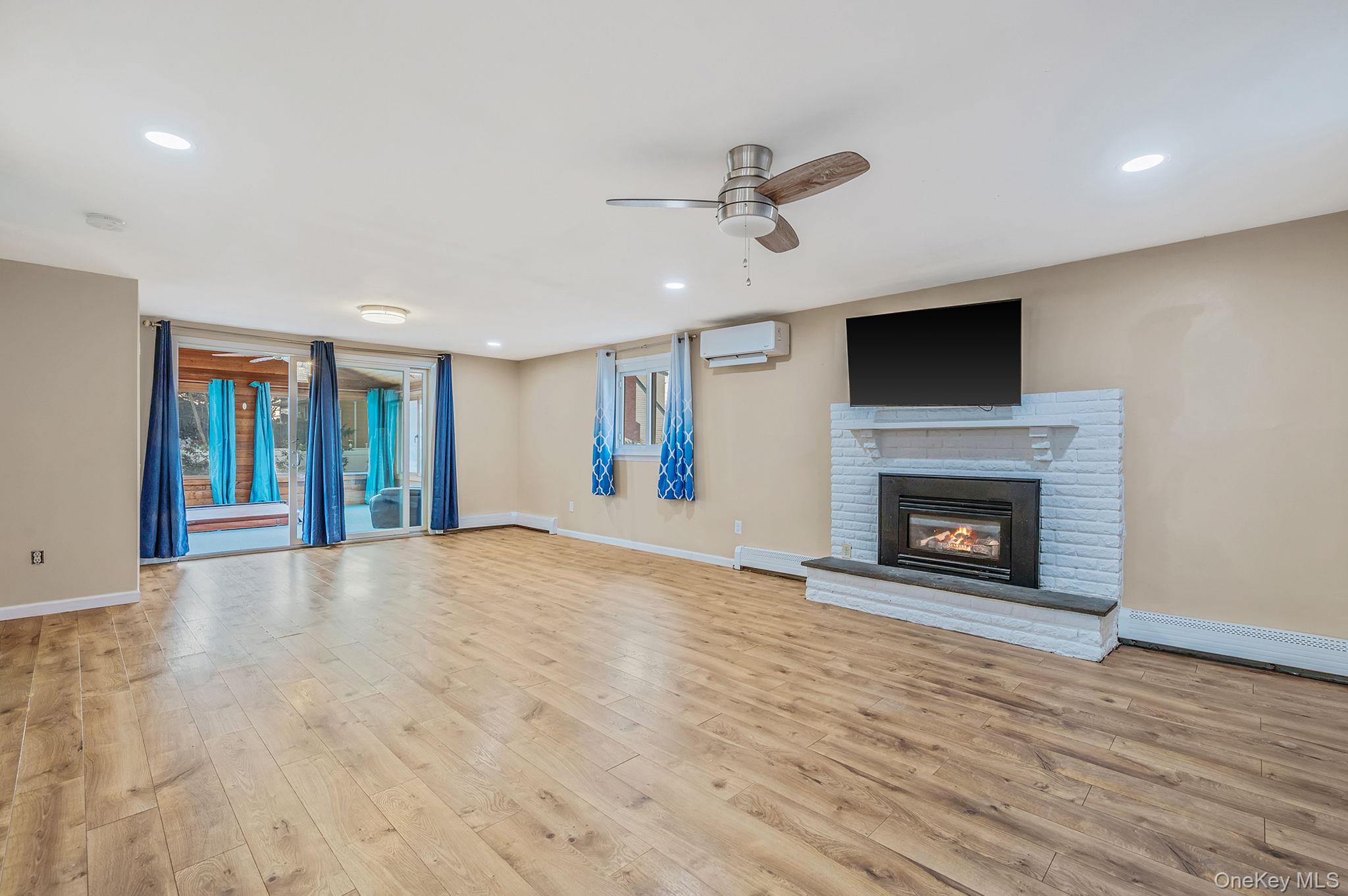 #16 photo, 6 Rugby Drive, מחוז סאפוק Shirley , NY 11967