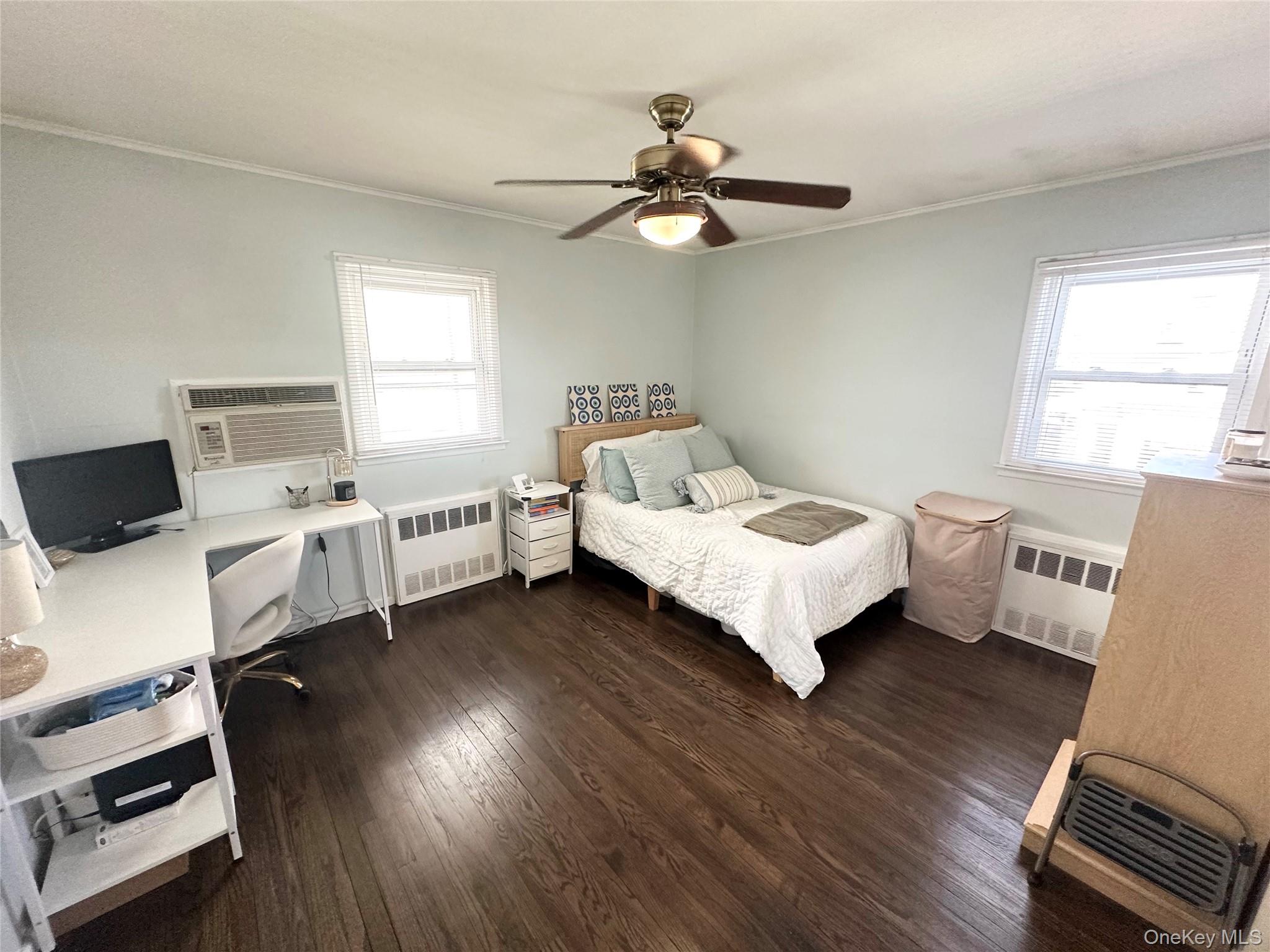 #12 photo, 133 Cleveland Avenue, नासाउ काउंटी Long Beach , NY 11561