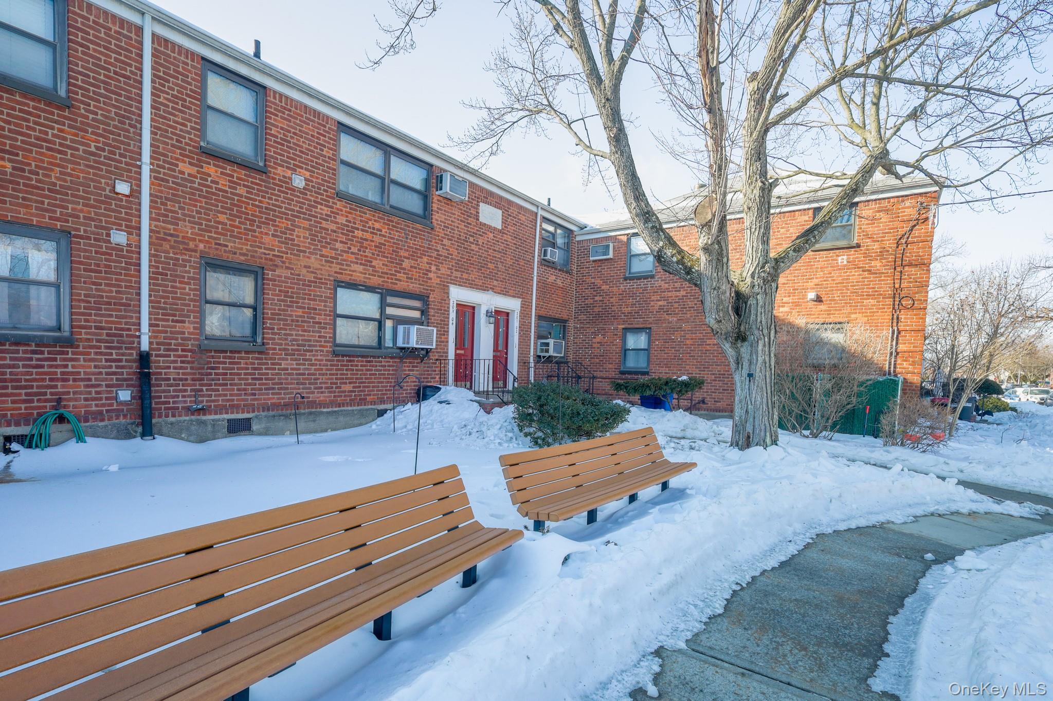 #13 photo, 201-02 19th Avenue, Bayside , NY 11360