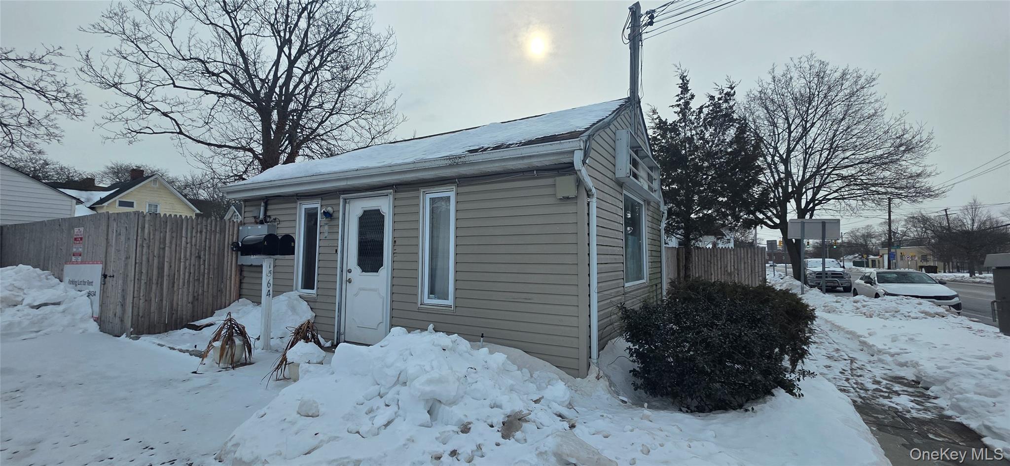 #1 photo, 72 5th Avenue, Bay Shore , NY 11706