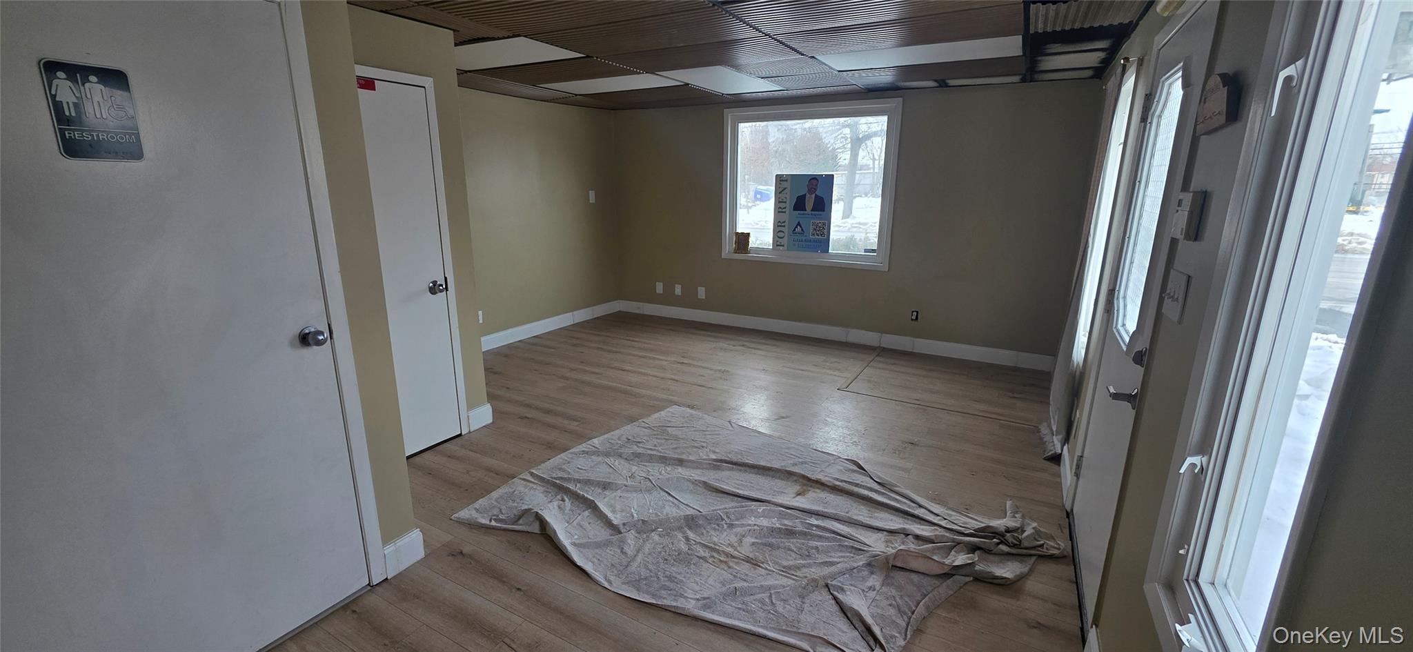 #3 photo, 72 5th Avenue, Bay Shore , NY 11706