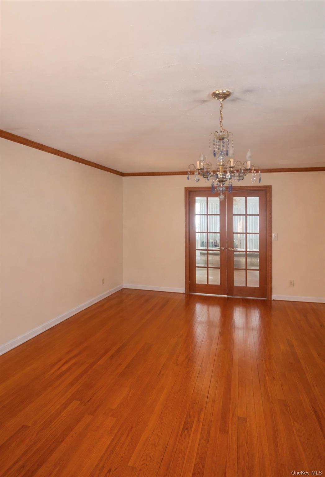 #8 photo, 122 Rockaway Parkway, Valley Stream , NY 11580