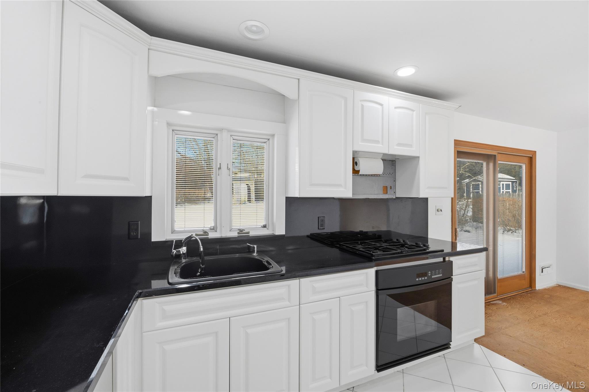 #11 photo, 3 Saratoga Street, Commack , NY 11725