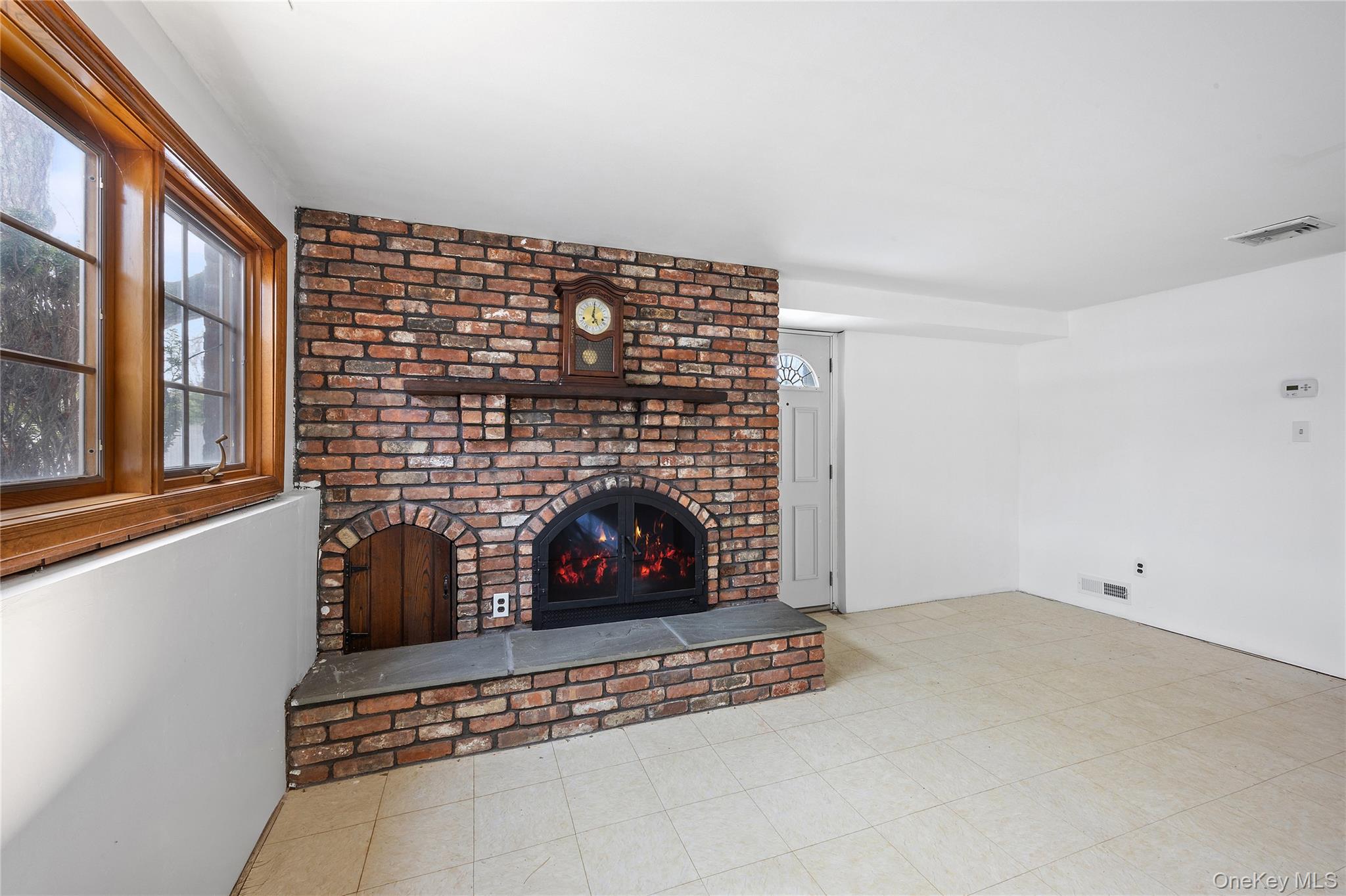 #17 photo, 3 Saratoga Street, Commack , NY 11725