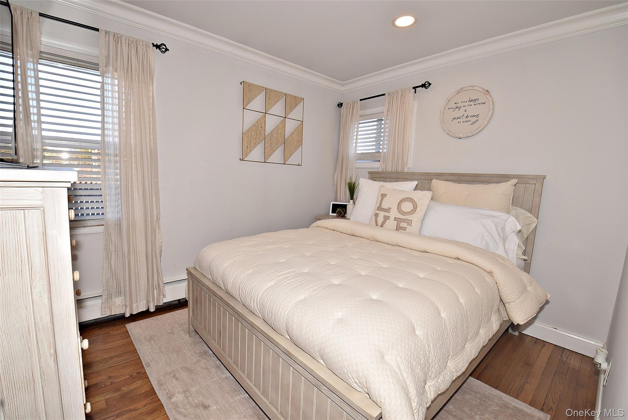 #19 photo, 31 Armell Street, Huntington Station , NY 11746