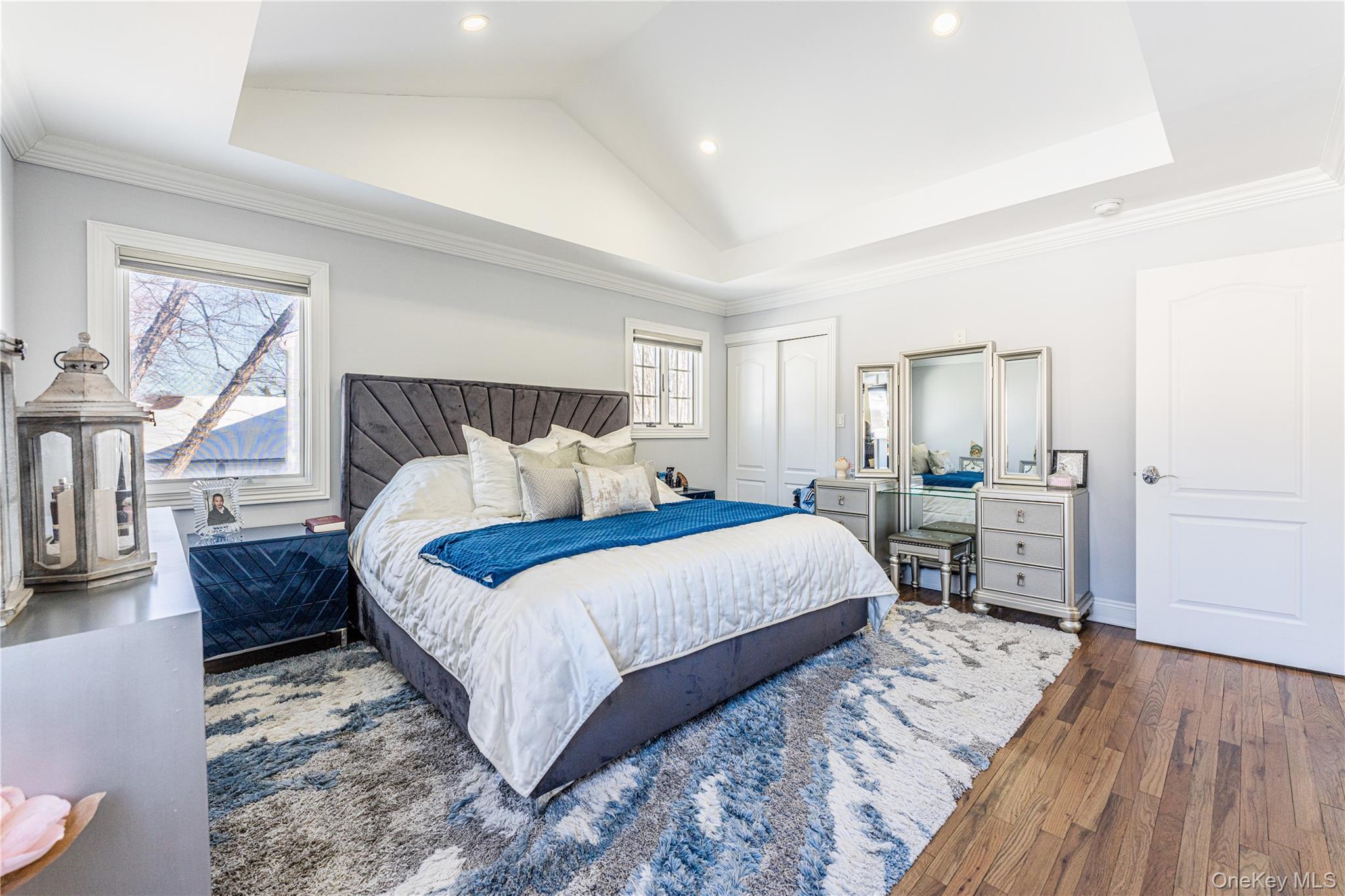 #20 photo, 7 Dunhill Road, Manhasset Hills , NY 11040