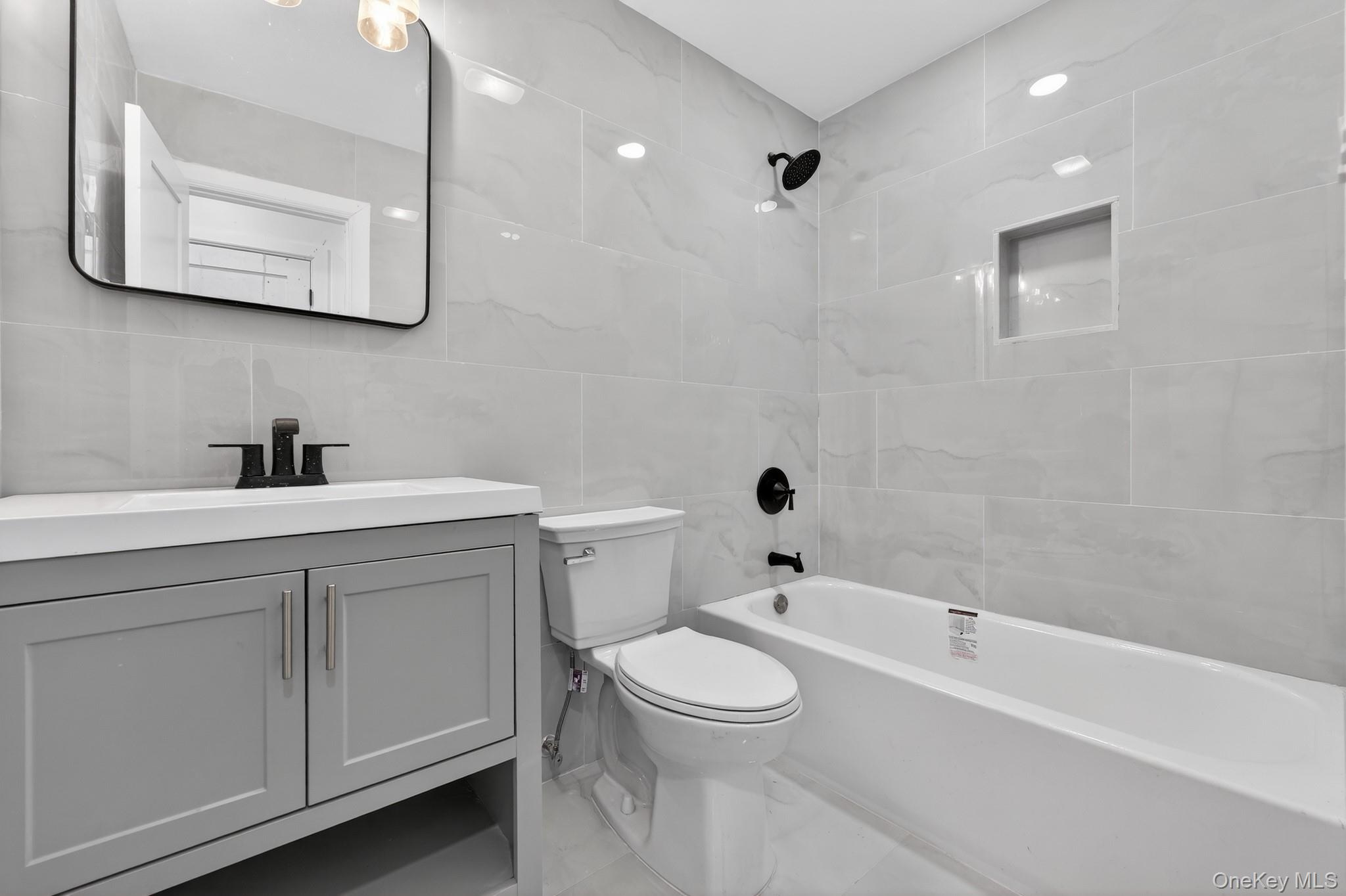 #4 photo, 1368 E 100th Street, Brooklyn , NY 11236