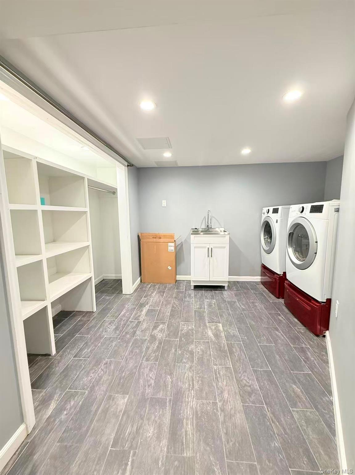 #11 photo, 3 Grant Avenue, नासाउ काउंटी Albertson , NY 11507