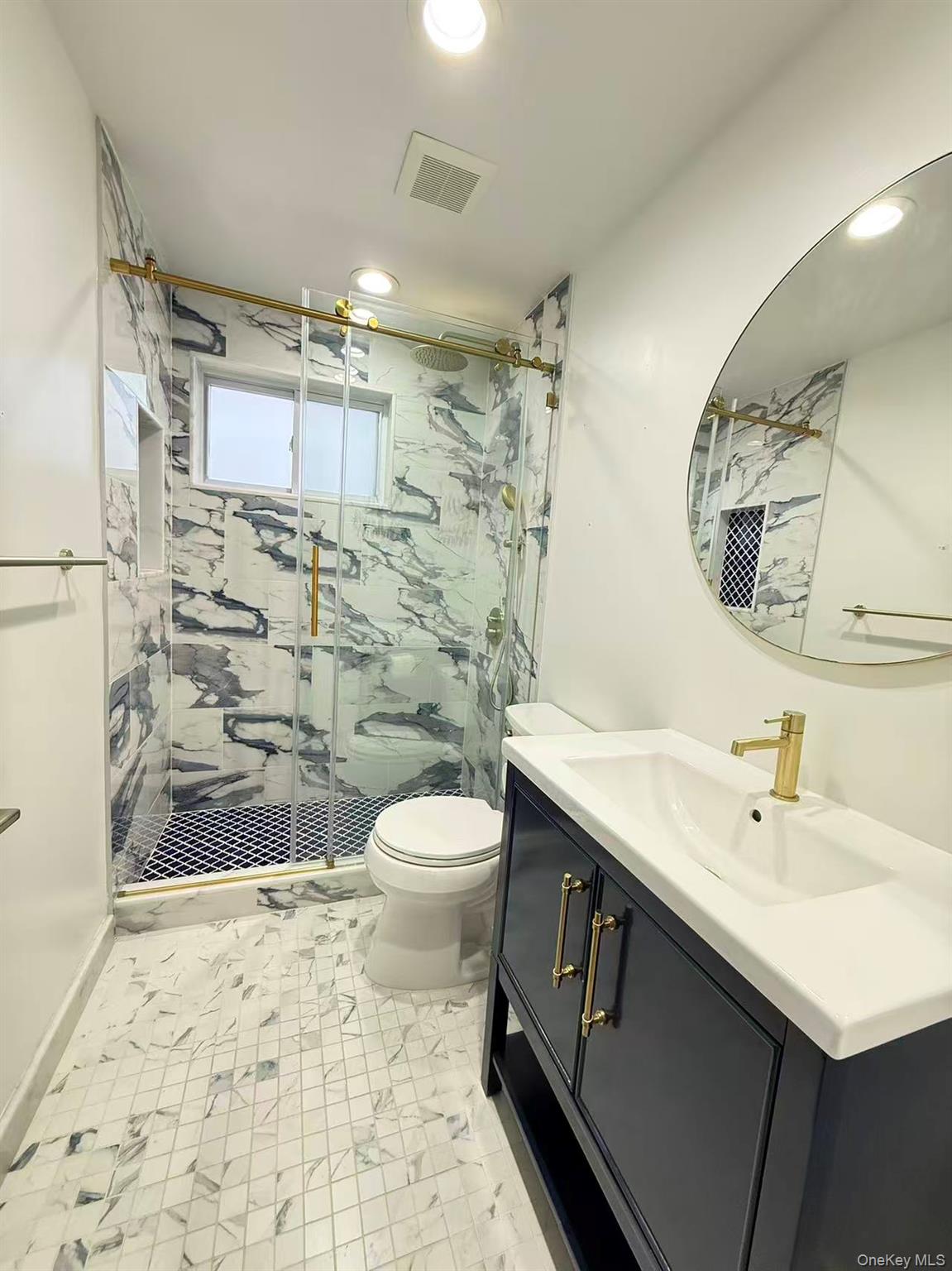 #4 photo, 3 Grant Avenue, नासाउ काउंटी Albertson , NY 11507