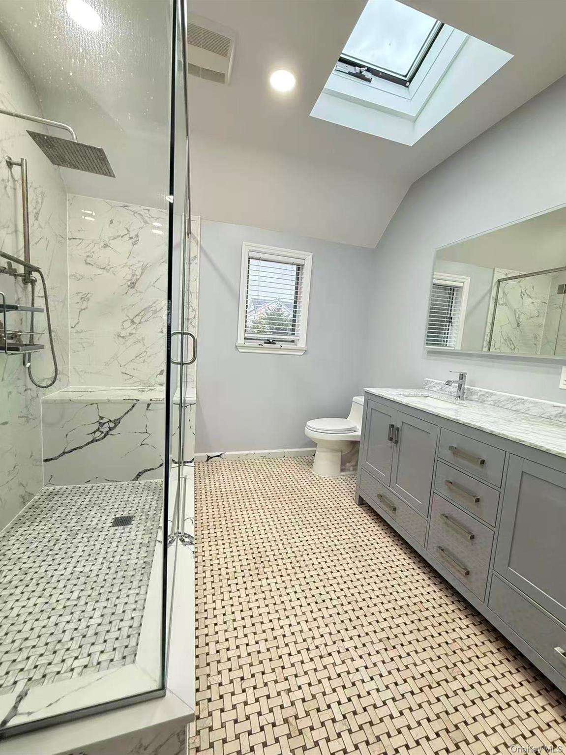 #6 photo, 3 Grant Avenue, नासाउ काउंटी Albertson , NY 11507