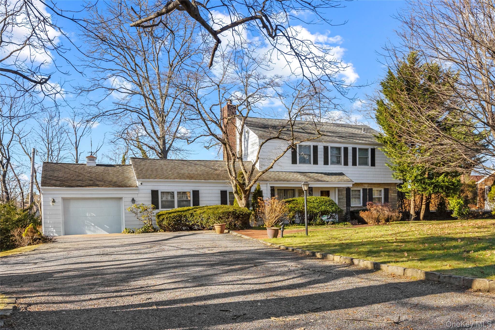 #1 photo, 11 Searingtown Road, नासाउ काउंटी Searingtown , NY 11507