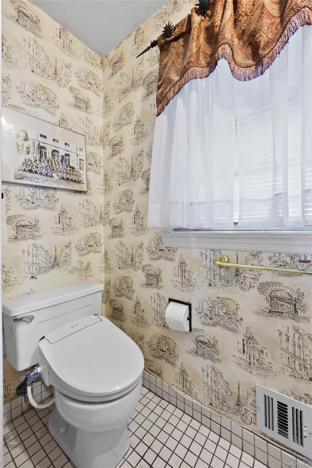 #14 photo, 11 Searingtown Road, नासाउ काउंटी Searingtown , NY 11507