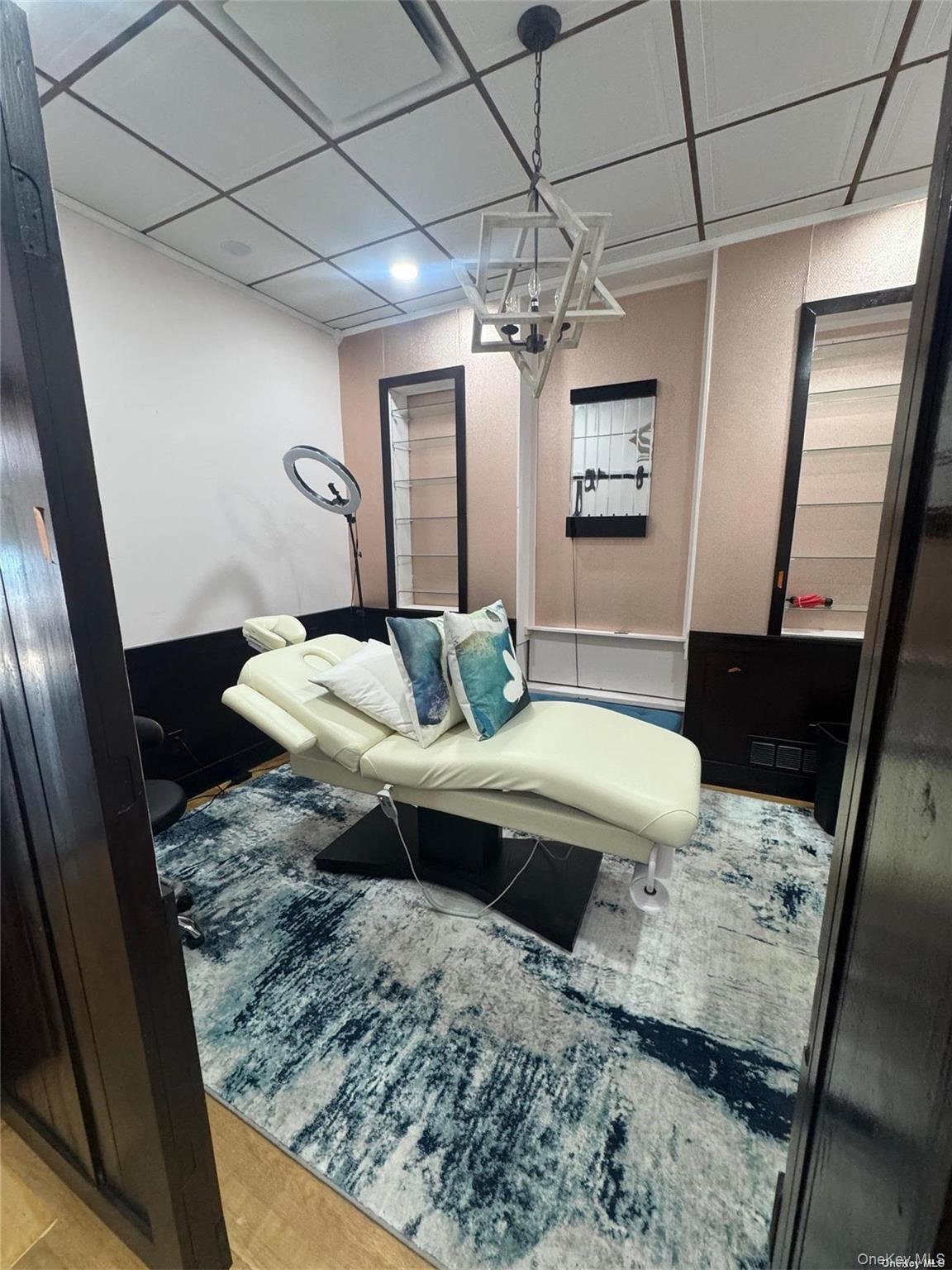 #9 photo, 302 Forest Avenue, Locust Valley , NY 11560