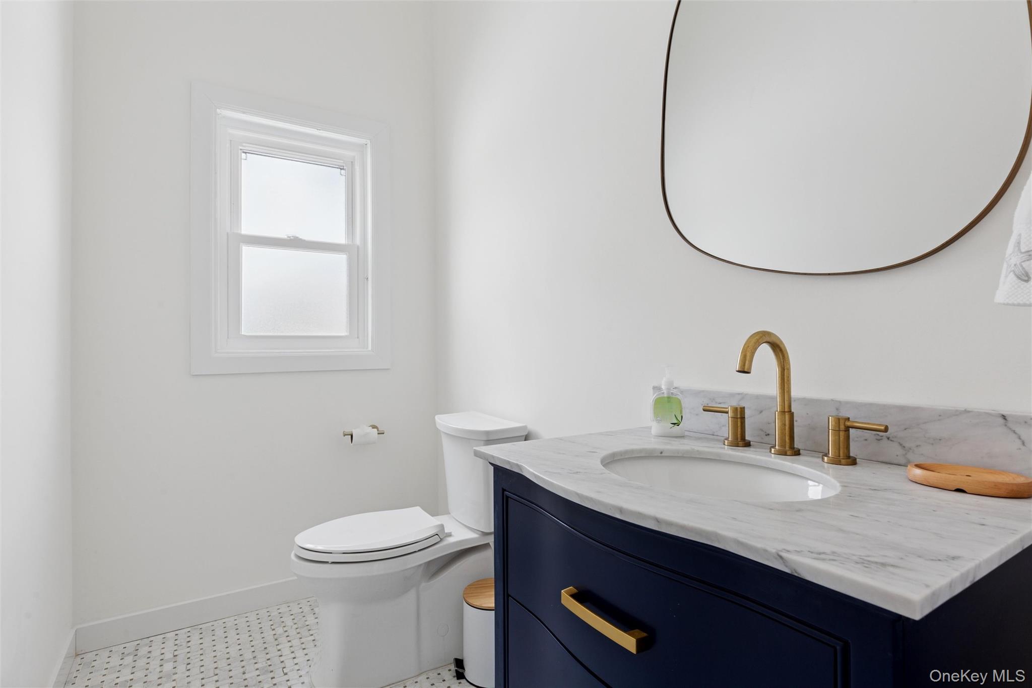 #12 photo, 34 Starboard Road, सफ़ोक काउंटी Hampton Bays , NY 11946