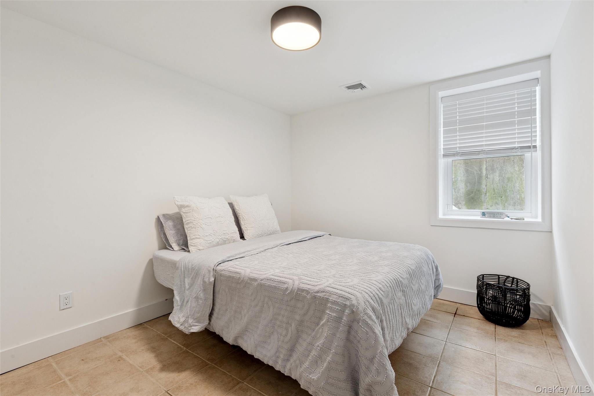 #14 photo, 34 Starboard Road, सफ़ोक काउंटी Hampton Bays , NY 11946