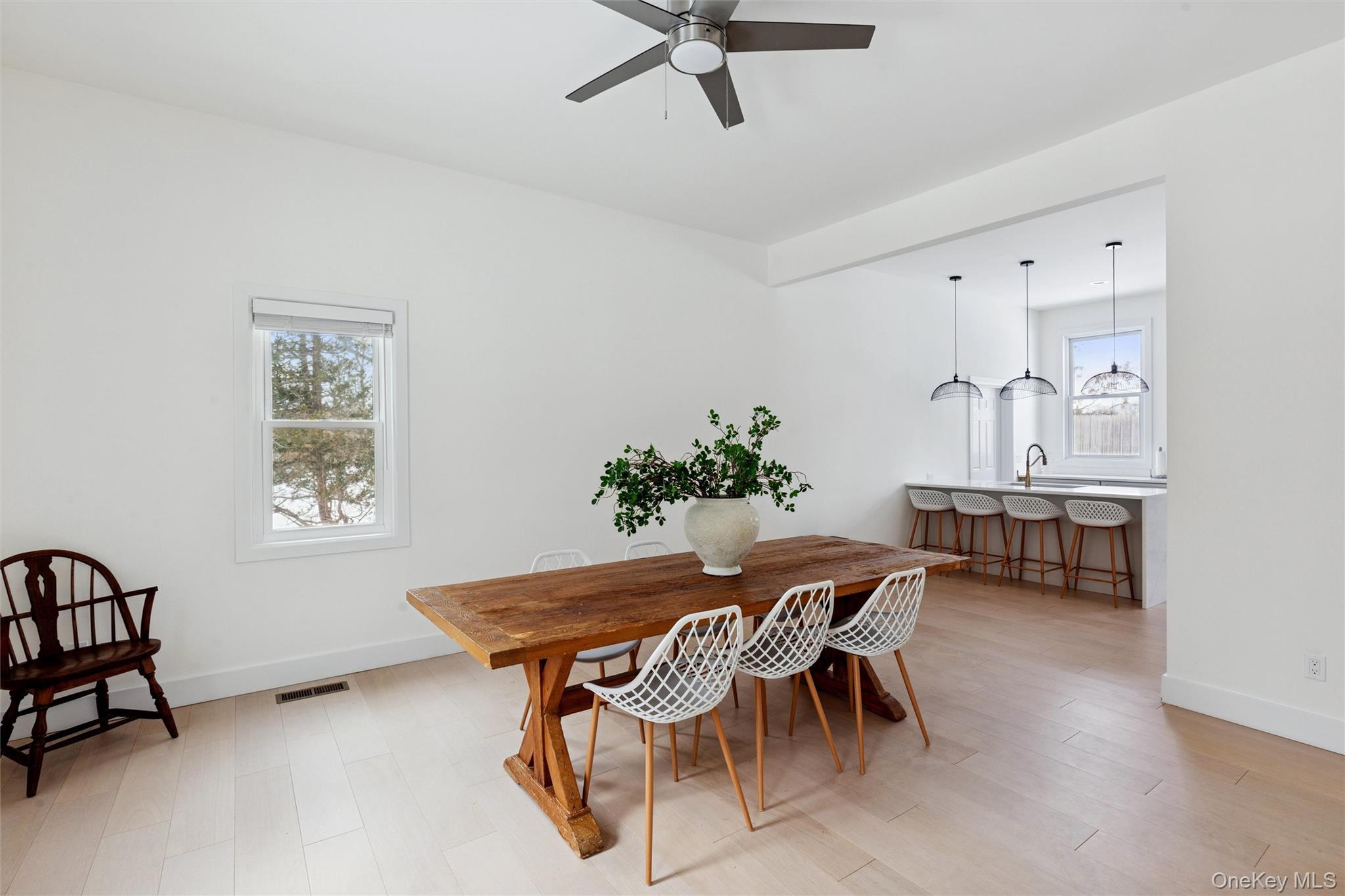 #8 photo, 34 Starboard Road, सफ़ोक काउंटी Hampton Bays , NY 11946