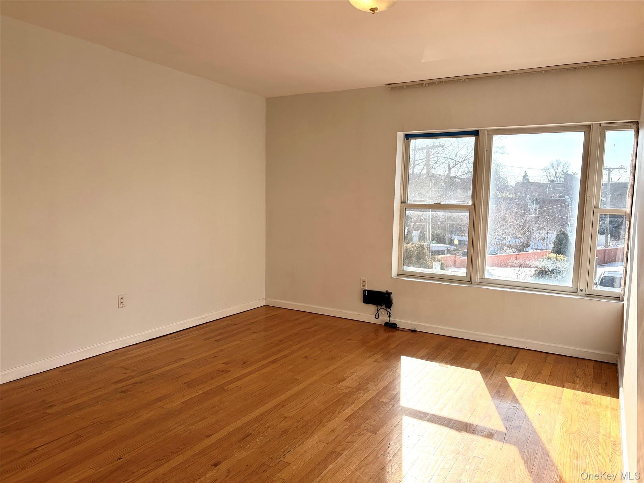 #4 photo, 114-67 Taipei Court, College Point , NY 11356