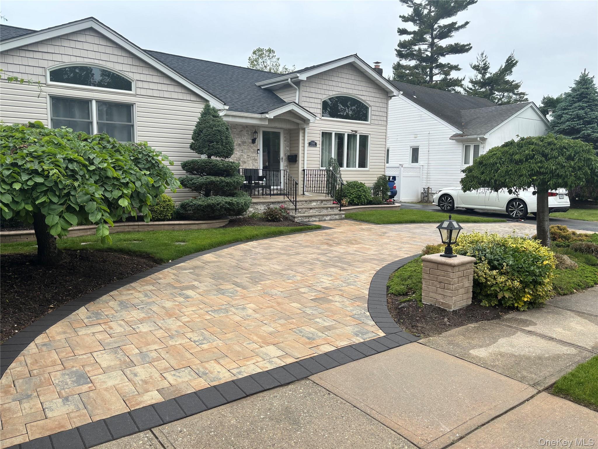 #1 photo, 1550 Cleveland Avenue, East Meadow , NY 11554