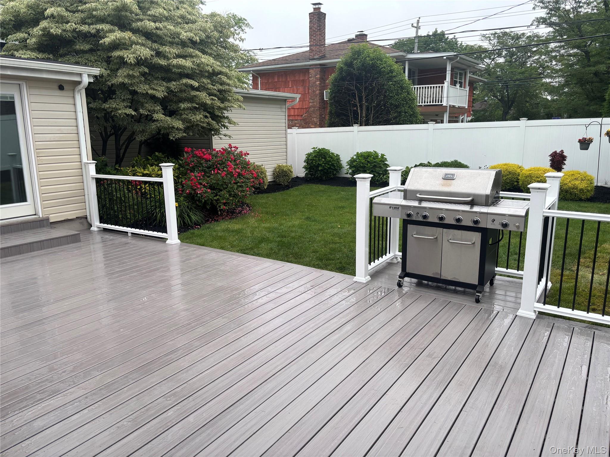 #16 photo, 1550 Cleveland Avenue, East Meadow , NY 11554