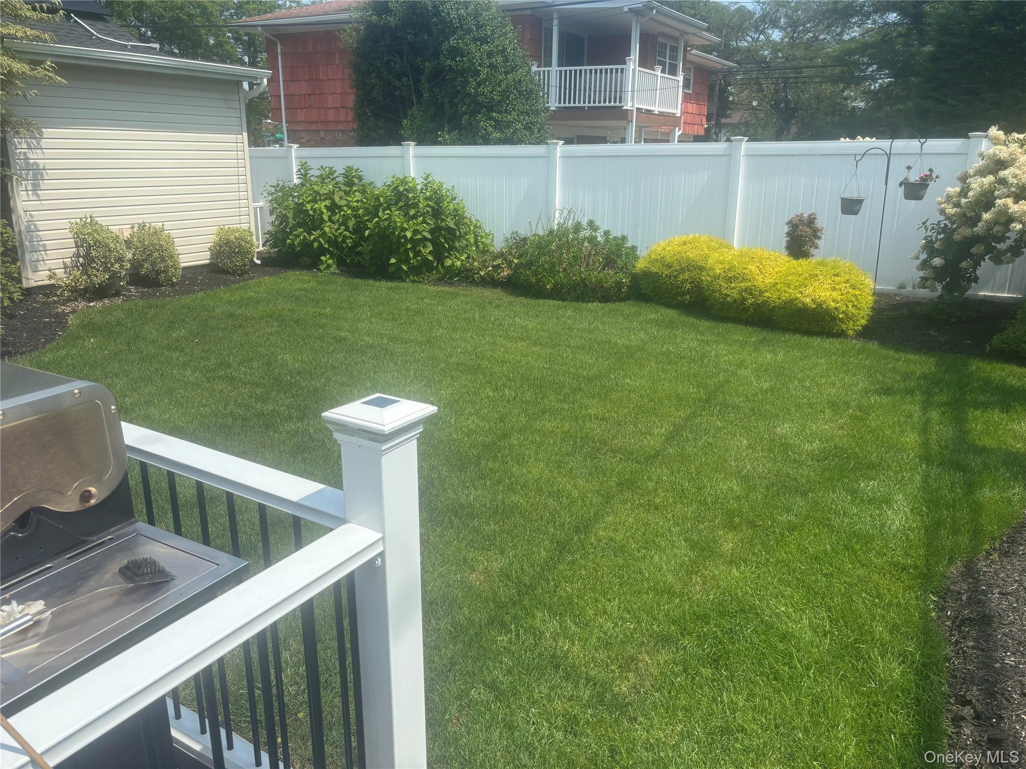 #18 photo, 1550 Cleveland Avenue, East Meadow , NY 11554