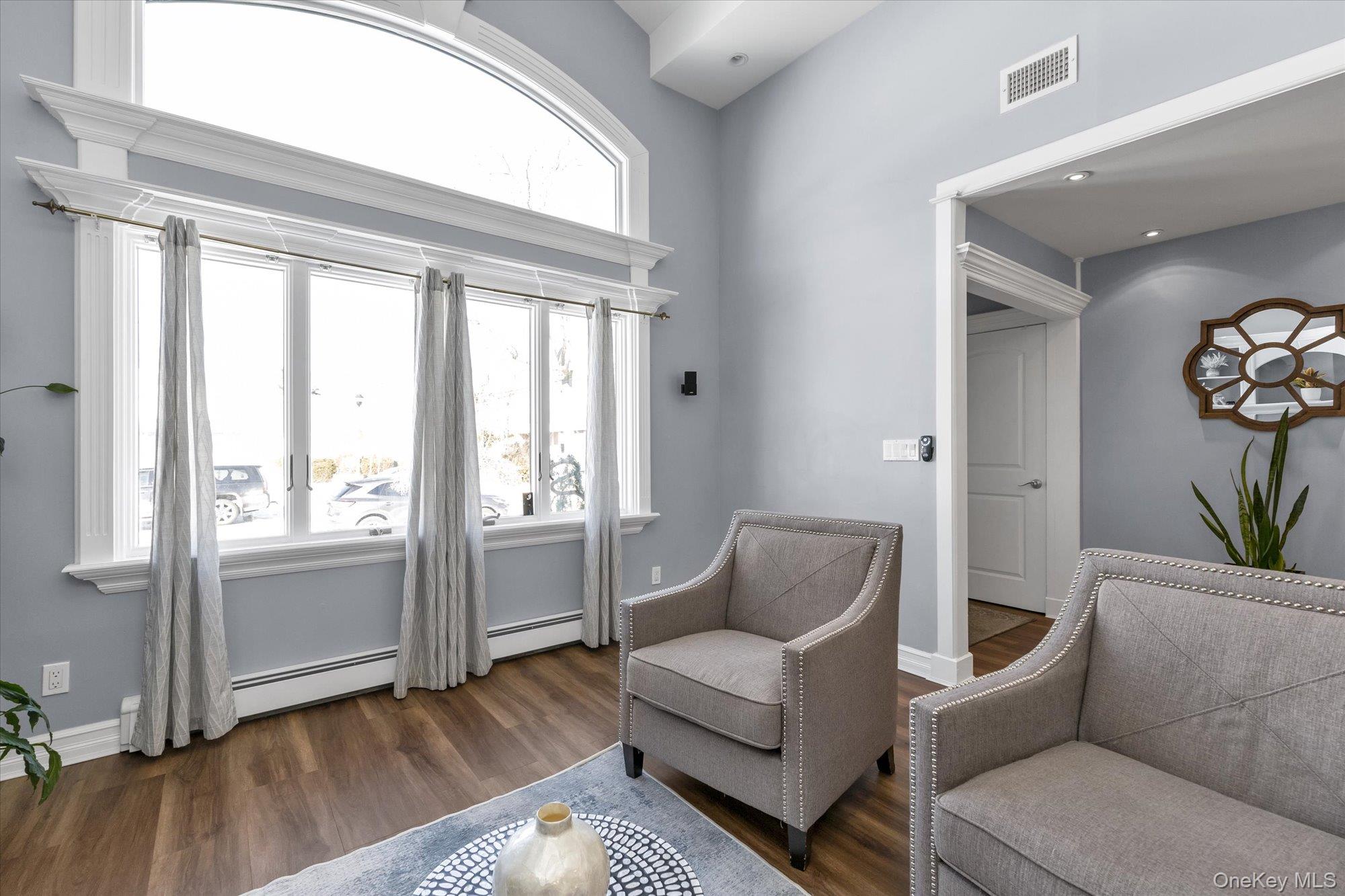 #3 photo, 1550 Cleveland Avenue, East Meadow , NY 11554