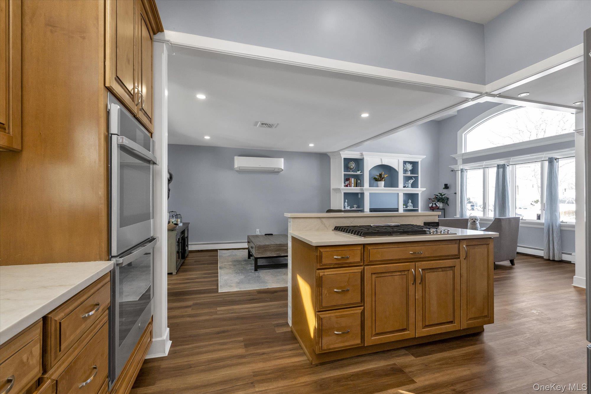 #6 photo, 1550 Cleveland Avenue, East Meadow , NY 11554