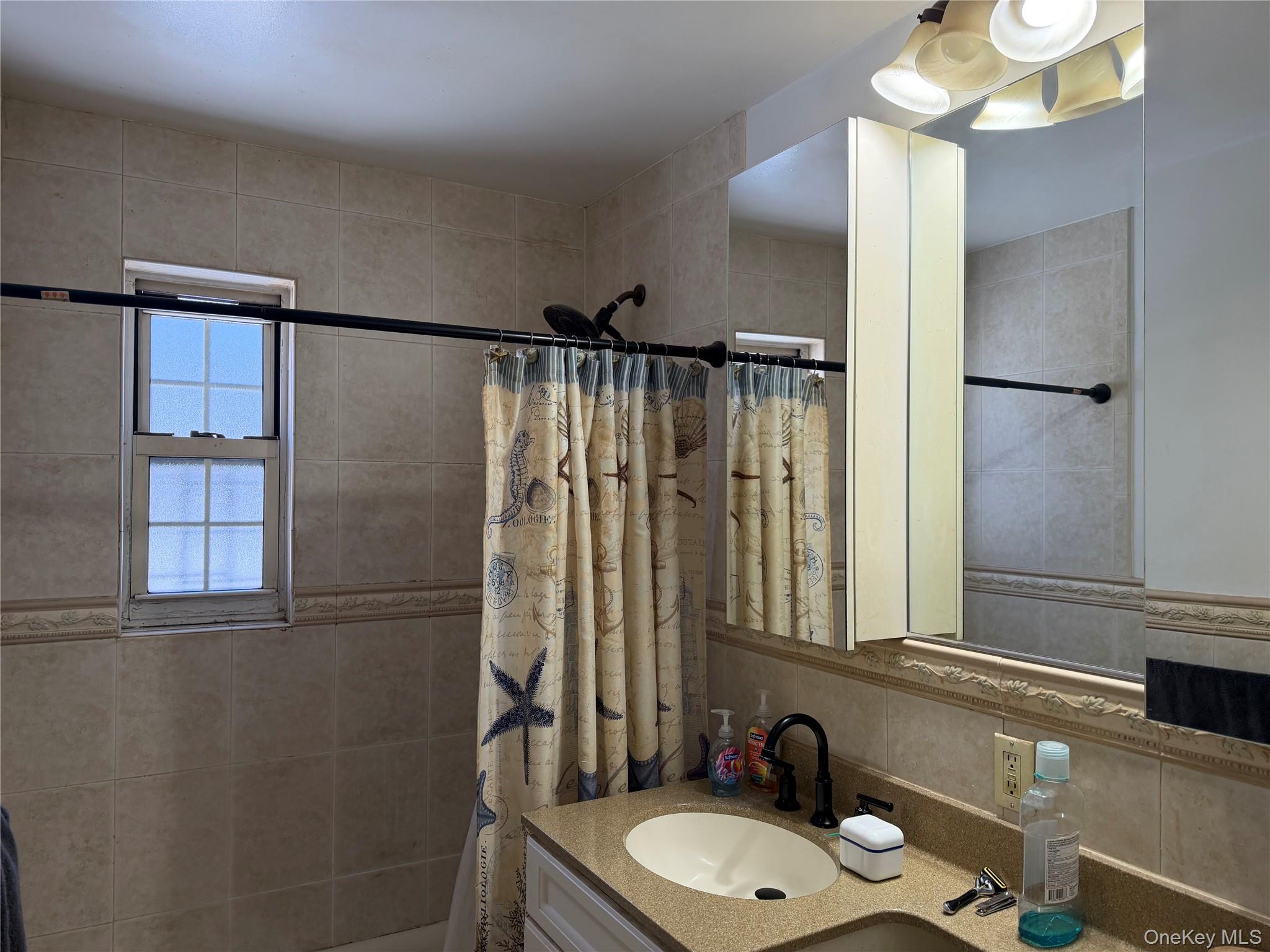 #10 photo, 211-19 73 Avenue, קווינס Bayside , NY 11364