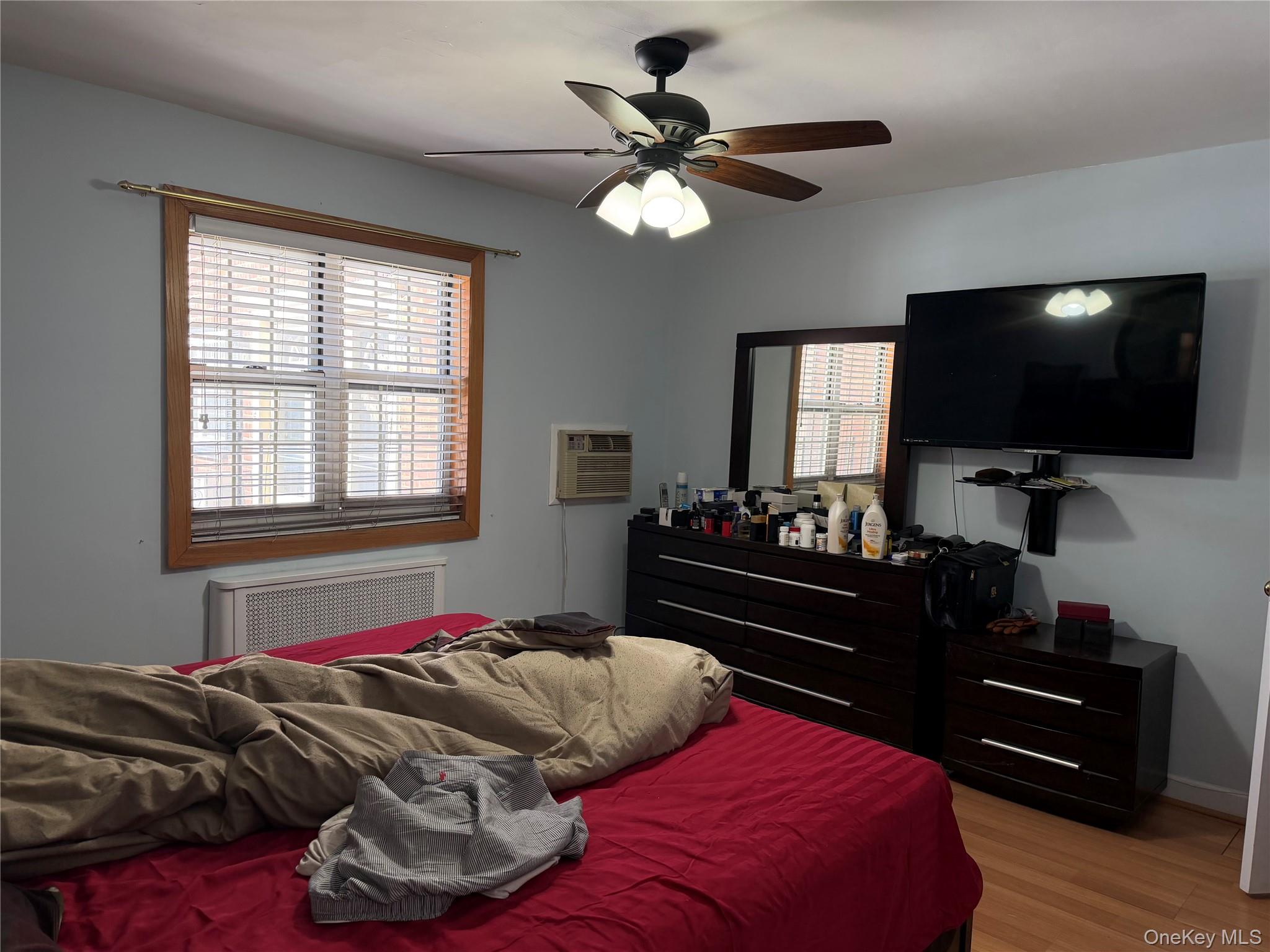 #8 photo, 211-19 73 Avenue, קווינס Bayside , NY 11364