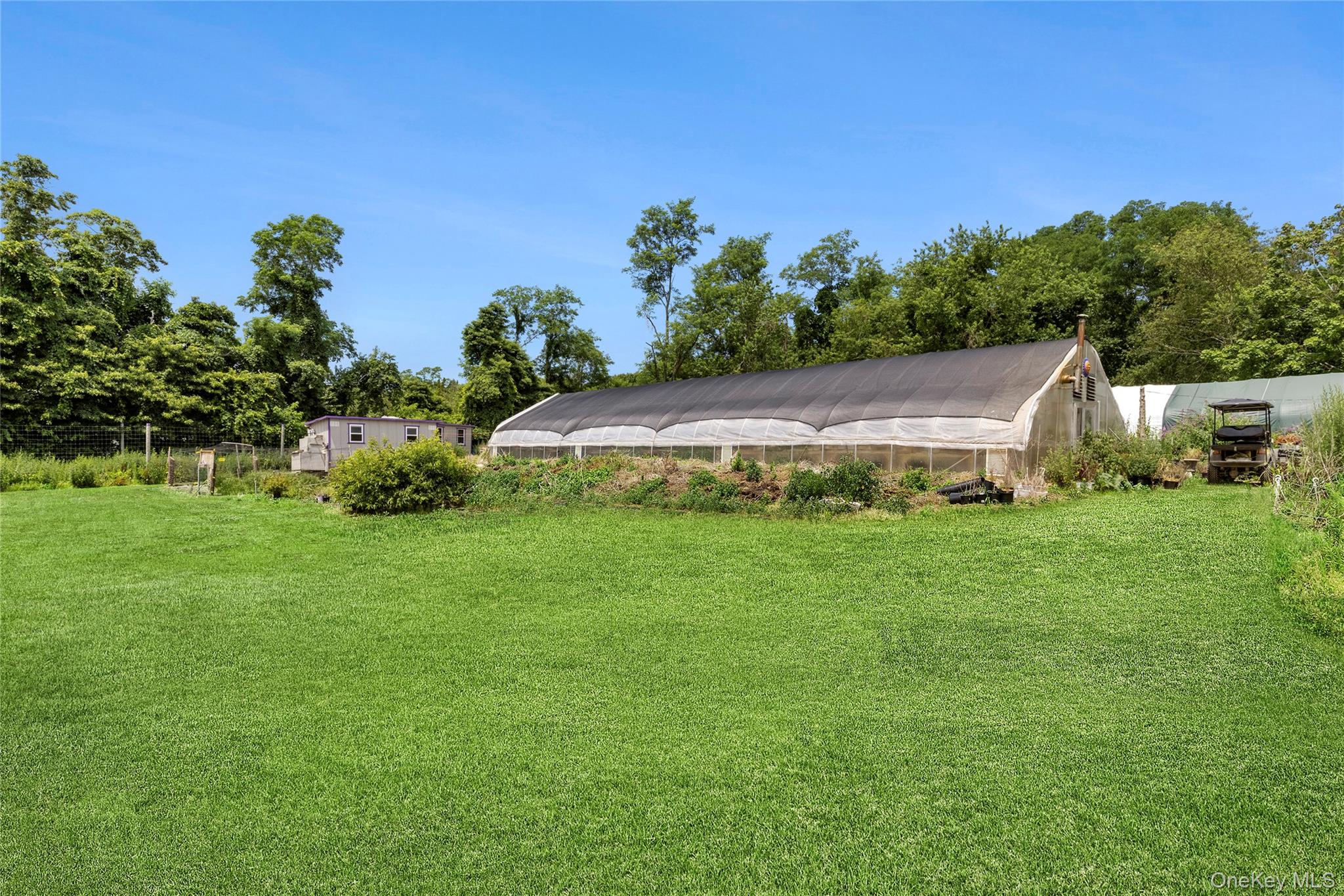 #9 photo, 3360 Sound Avenue, Riverhead , NY 11901