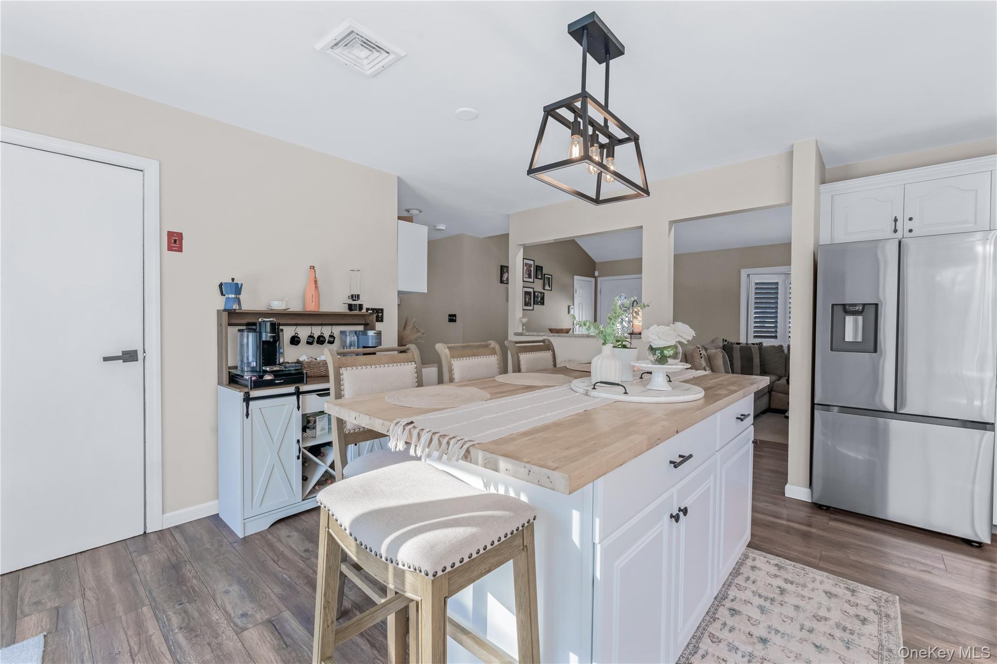 #12 photo, 136 Patchogue Avenue, Patchogue , NY 11772