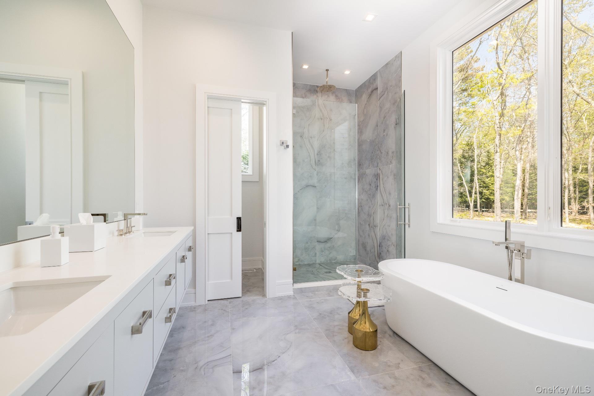 #20 photo, 1552 Deerfield Road, सफ़ोक काउंटी Water Mill , NY 11976