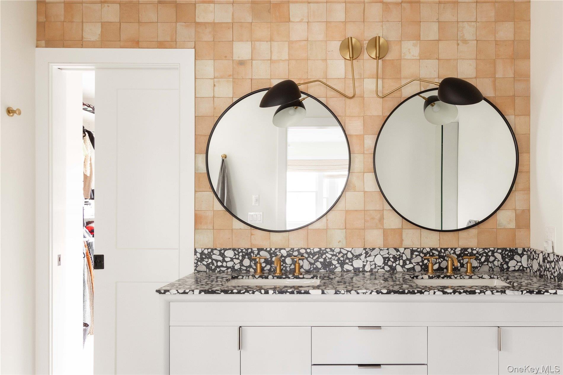 #13 photo, 1700 Cedar Drive, सफ़ोक काउंटी Southold , NY 11971