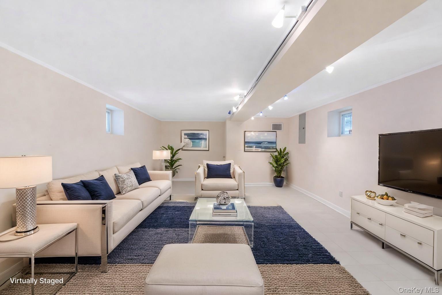 #13 photo, 1651 W 11th Street, Brooklyn , NY 11223