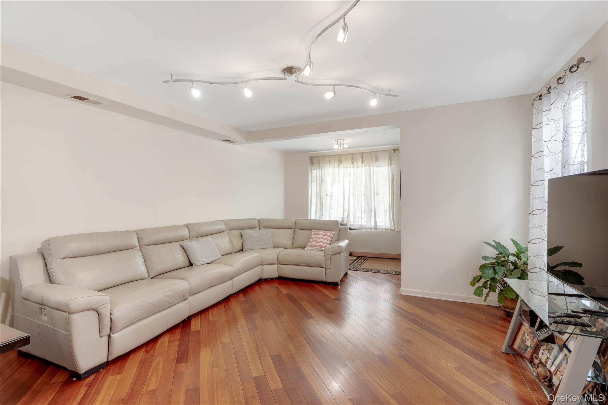 #2 photo, 1651 W 11th Street, Brooklyn , NY 11223