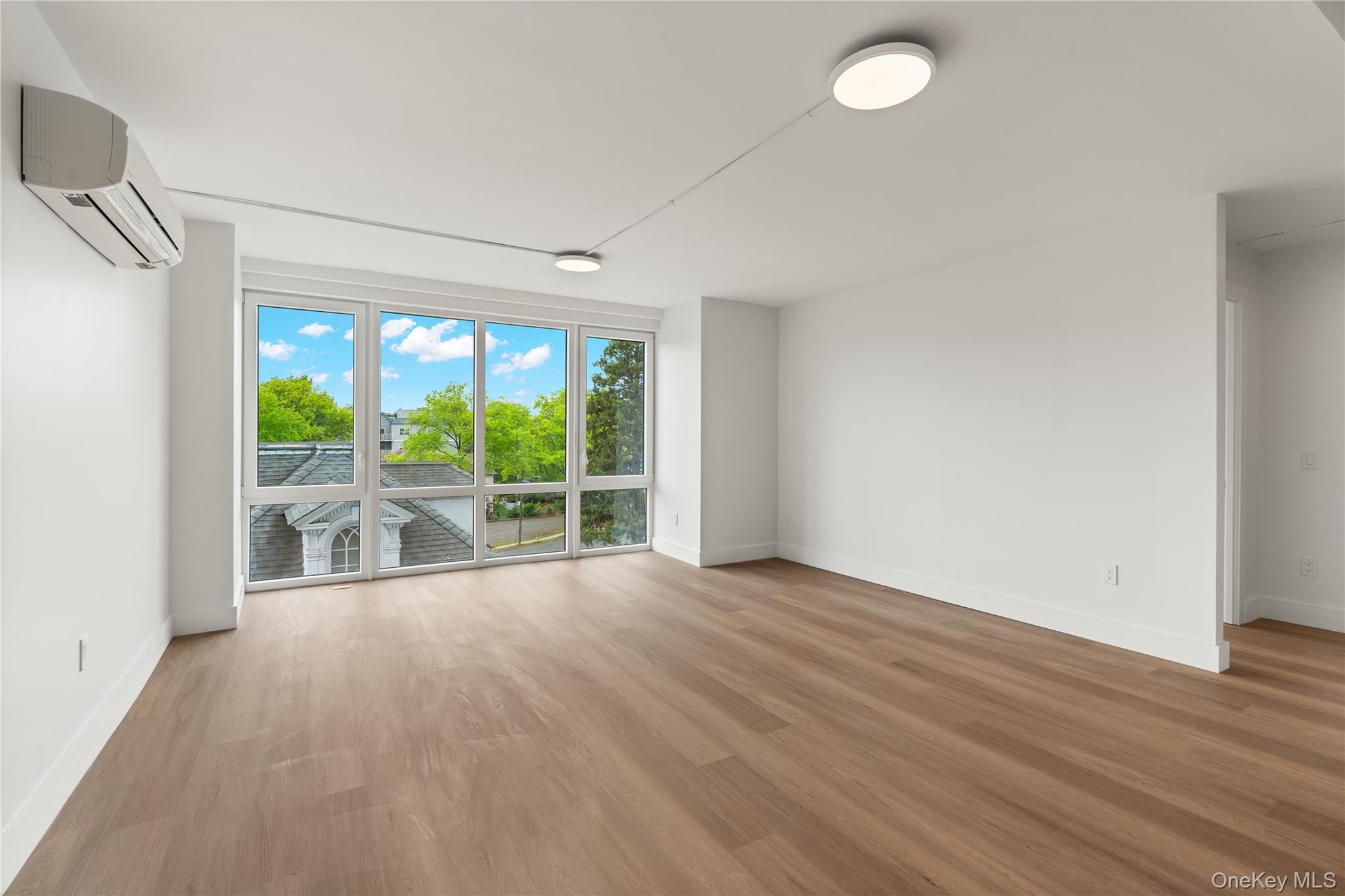 #2 photo, 10 Lyon Place, White Plains , NY 10601