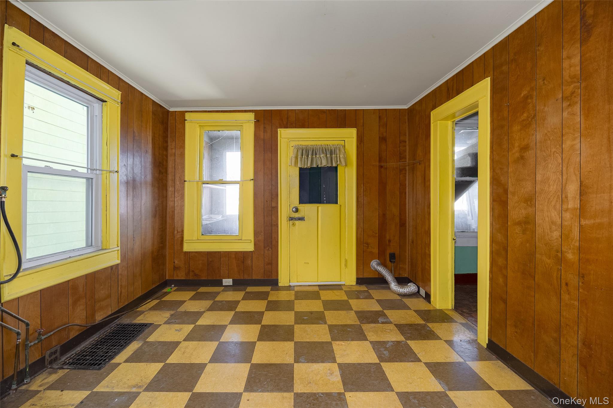 #6 photo, 50 Albany Street, Poughkeepsie , NY 12601