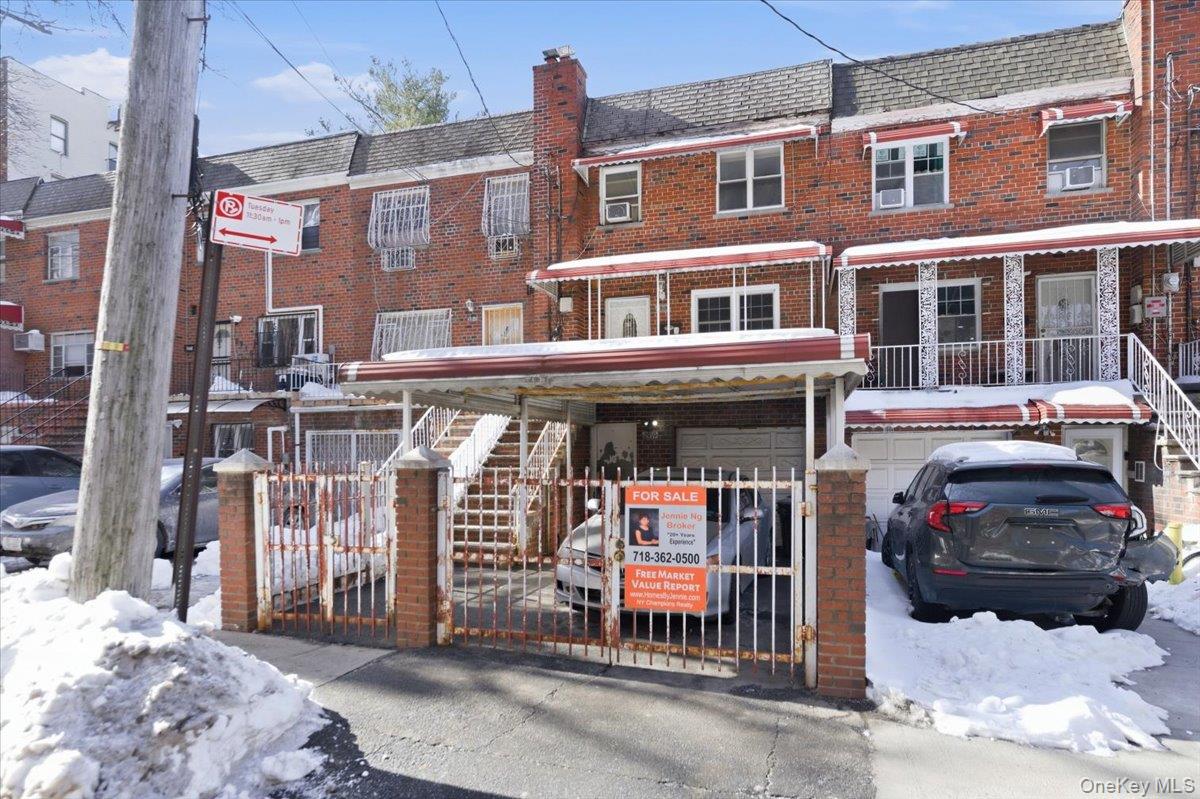 #1 photo, 2919 Wallace Avenue, הברונקס Bronx , NY 10467