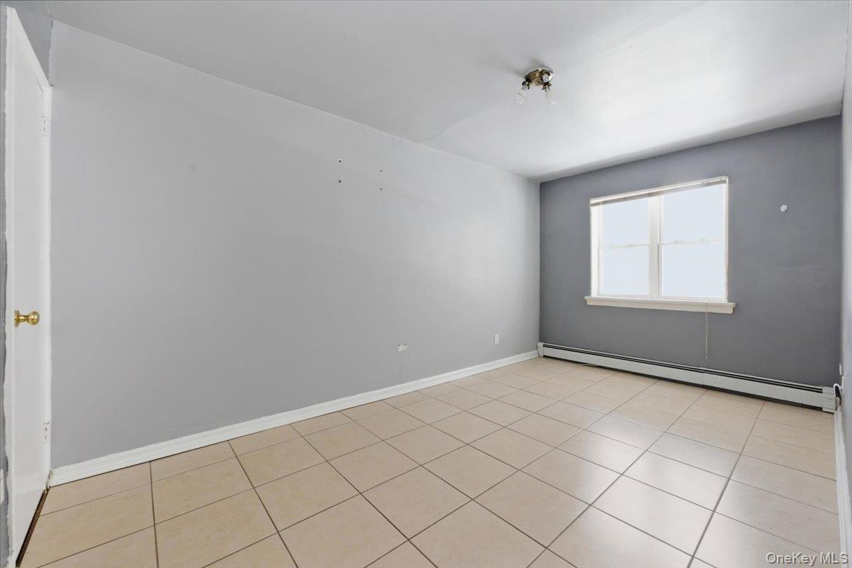 #12 photo, 2919 Wallace Avenue, הברונקס Bronx , NY 10467