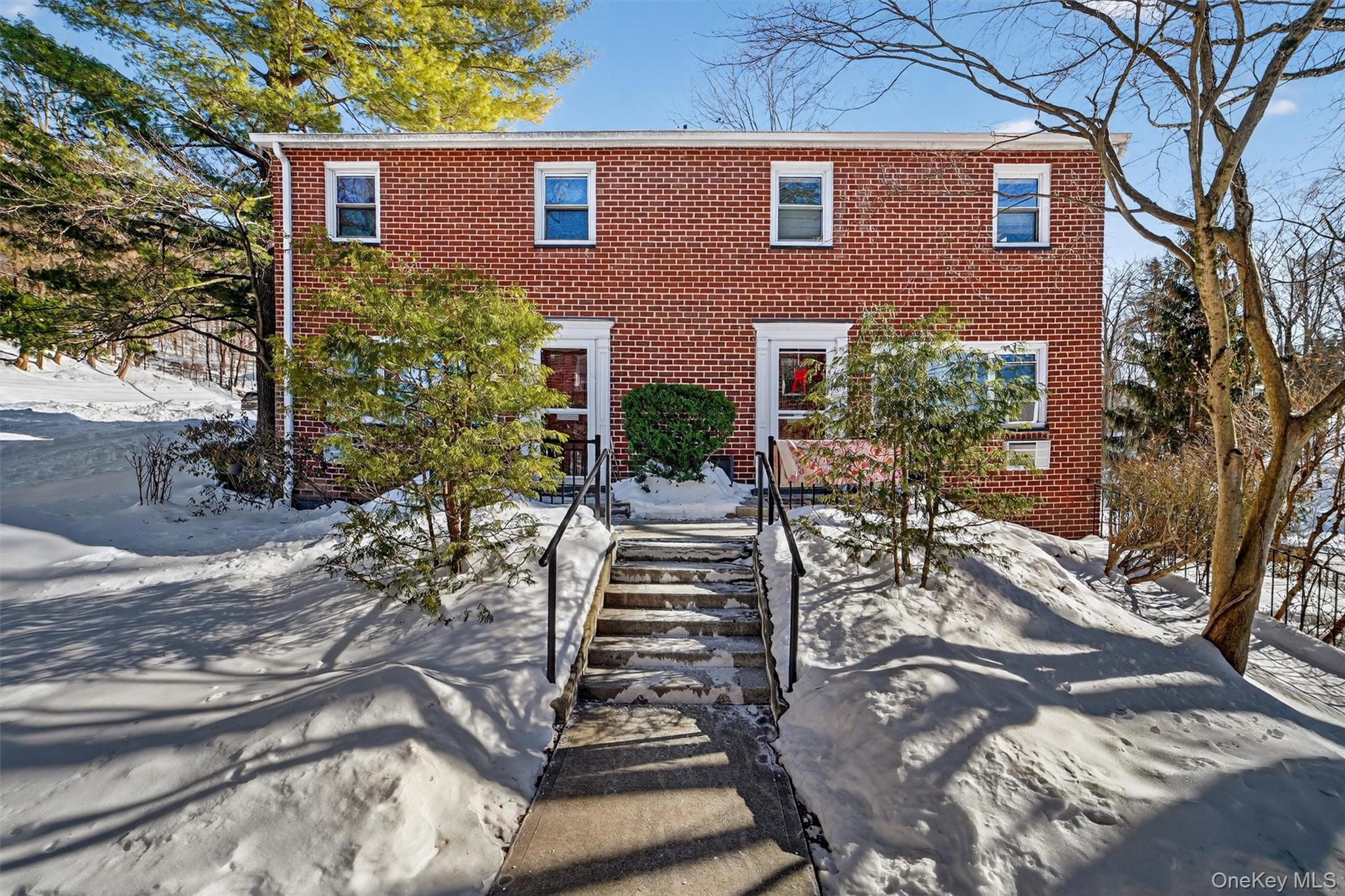 #3 photo, 42 Charter Circle, Ossining , NY 10562