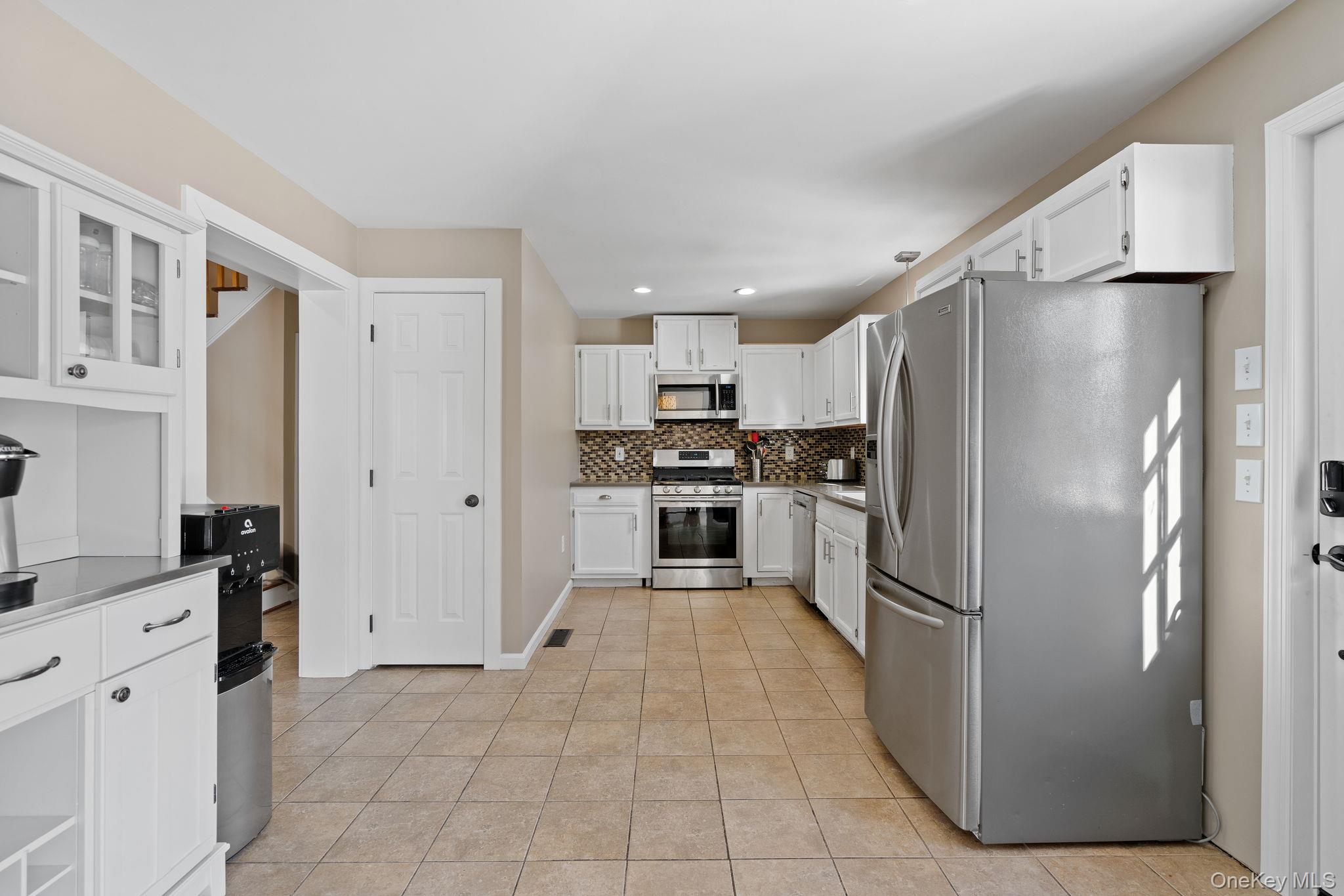 #14 photo, 35 Wood Street, Poughkeepsie , NY 12603