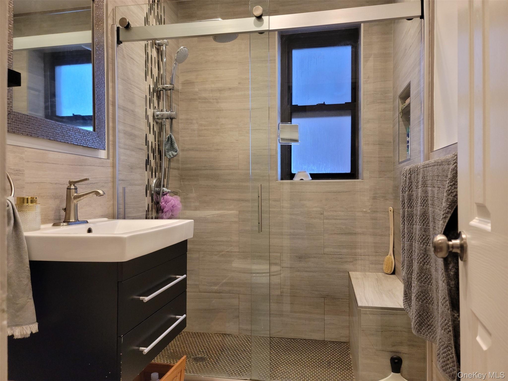 #11 photo, 325 Main Street, White Plains , NY 10601