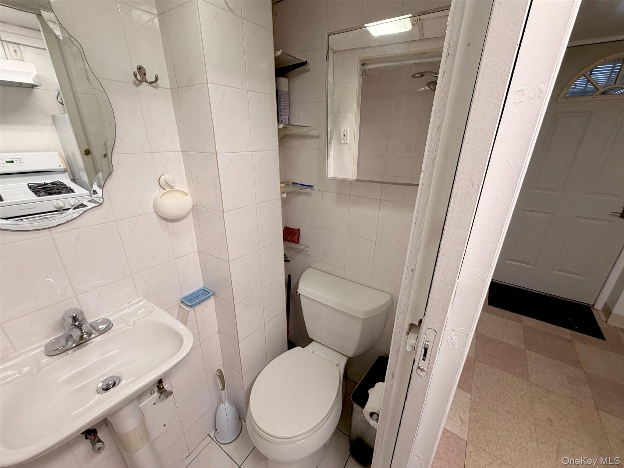 #8 photo, 153-20 77th Road, कुईंस Kew Garden Hills , NY 11367