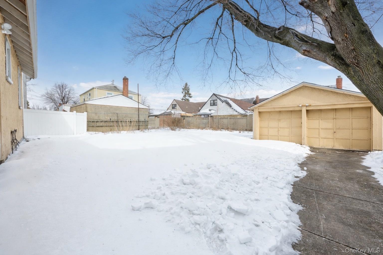 #12 photo, 12015 195th Street, קווינס Saint Albans , NY 11412