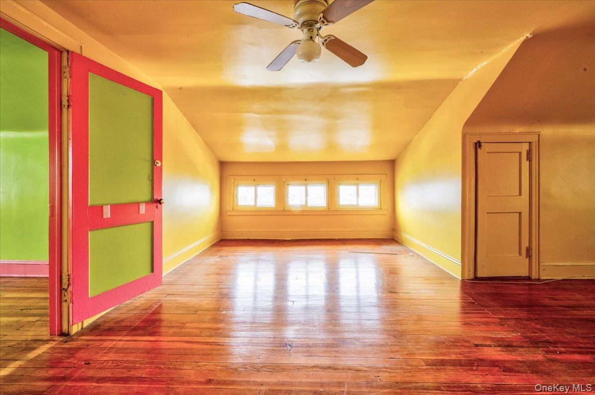 #8 photo, 12015 195th Street, קווינס Saint Albans , NY 11412