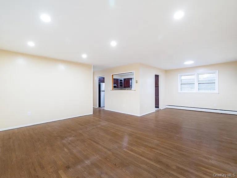 #12 photo, 220 Benson Avenue, नासाउ काउंटी Elmont , NY 11003