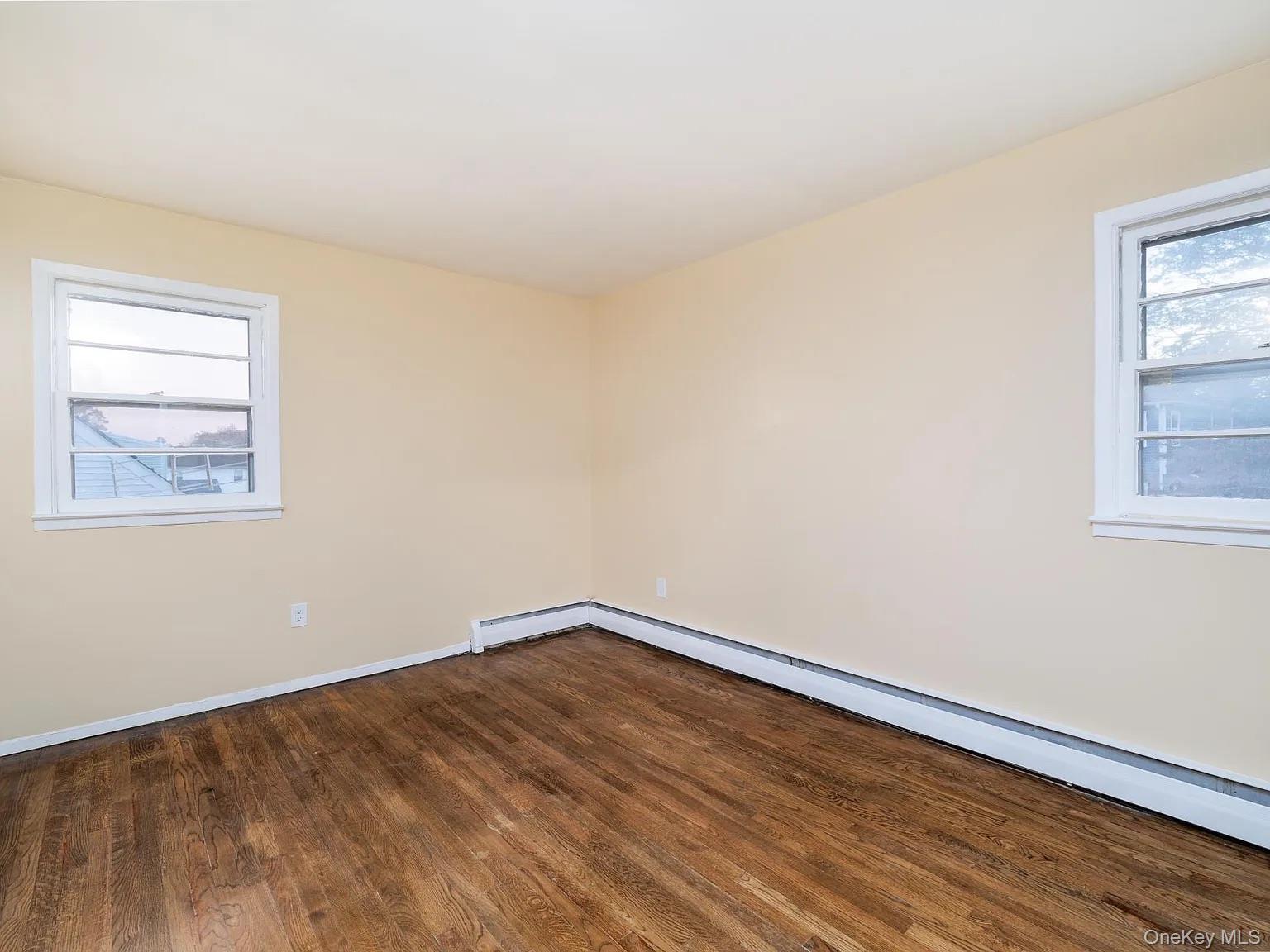 #13 photo, 220 Benson Avenue, नासाउ काउंटी Elmont , NY 11003