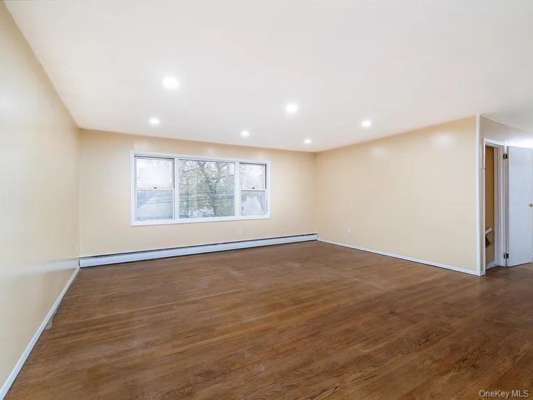 #9 photo, 220 Benson Avenue, नासाउ काउंटी Elmont , NY 11003