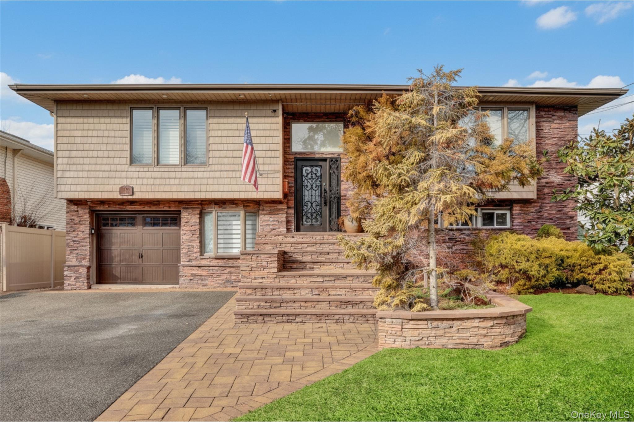 #1 photo, 512 Links Drive, नासाउ काउंटी Oceanside , NY 11572