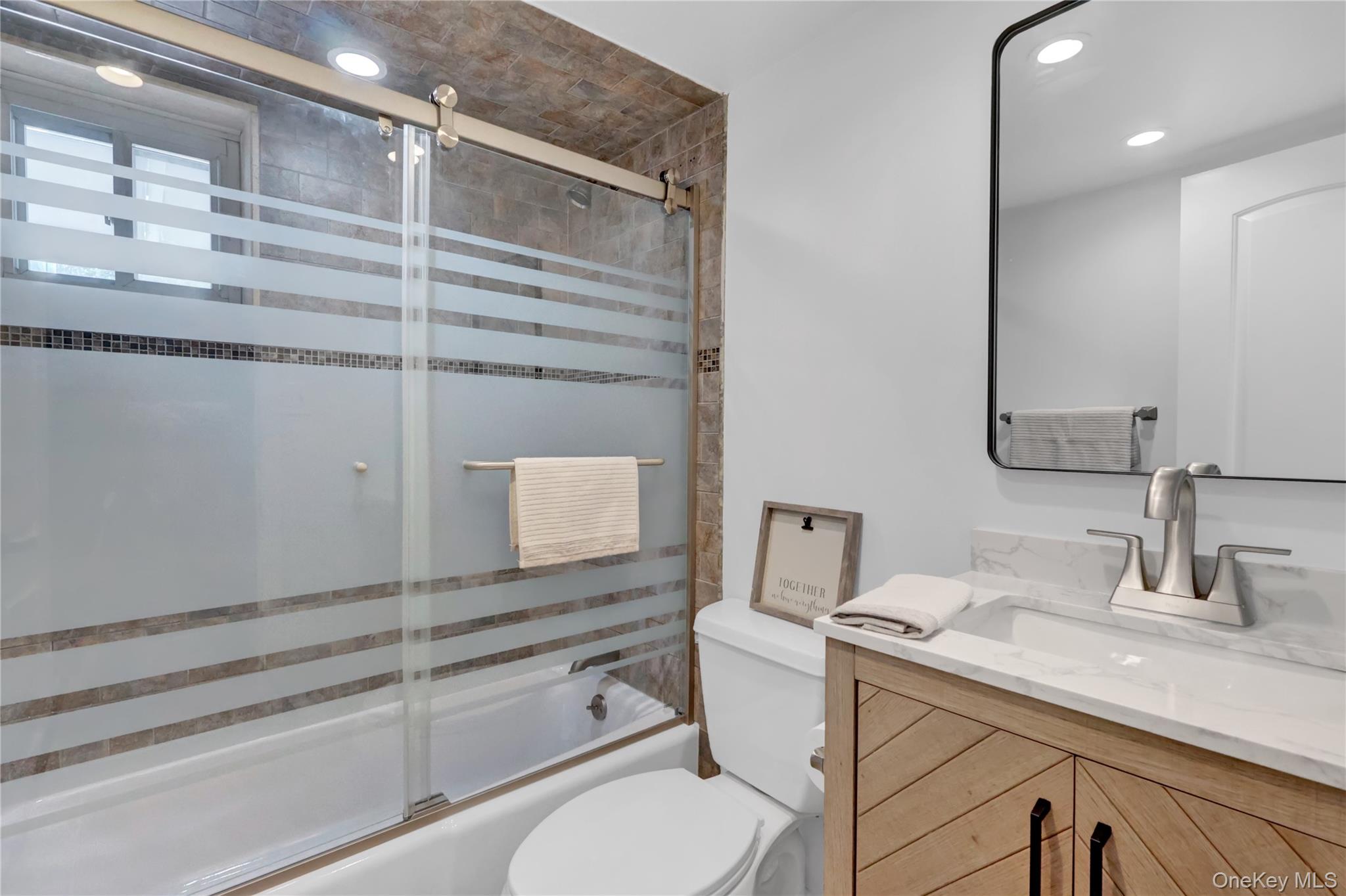 #11 photo, 512 Links Drive, नासाउ काउंटी Oceanside , NY 11572