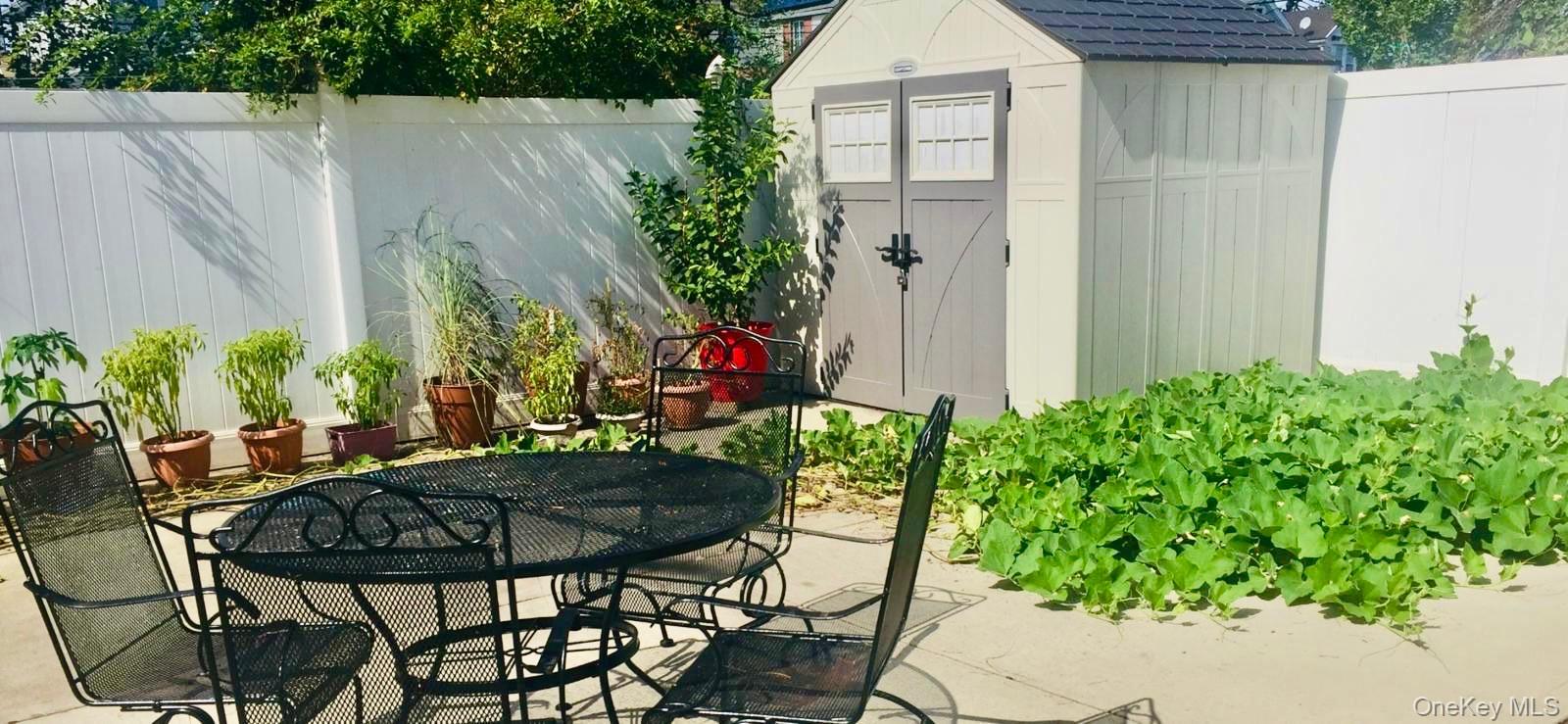 #3 photo, 13107 107th Avenue, Richmond Hill S. , NY 11419